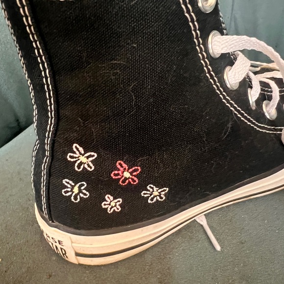 Converse embroidered floral sneakers, Chucks, All star, girls shoes, size 5 - Picture 3 of 7